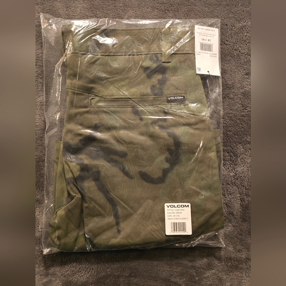 Volcom Big Boys Green And Black Camo Shorts